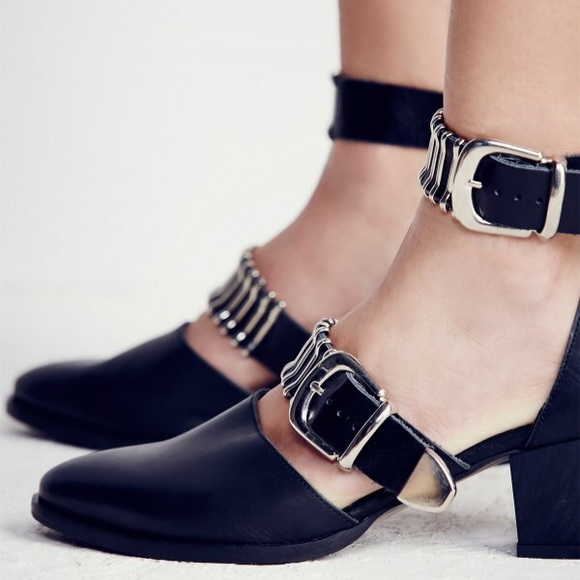 Ankle Strap Block Heels Almond Toe with Buckles - Picture 2 of 7